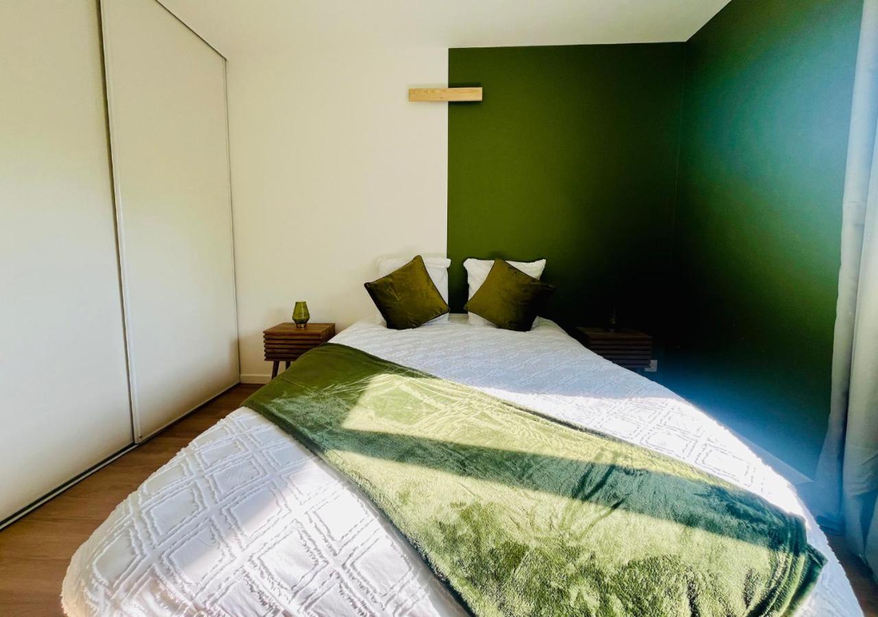 Apartment Proche Paris, Disney, Cite Descartes, Centrex *