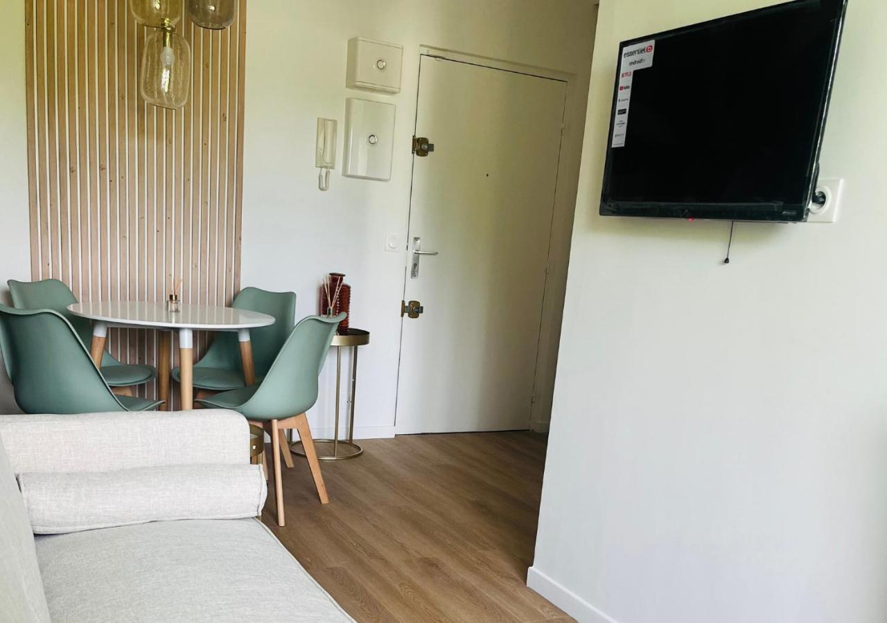 Apartment Proche Paris, Disney, Cite Descartes, Centrex